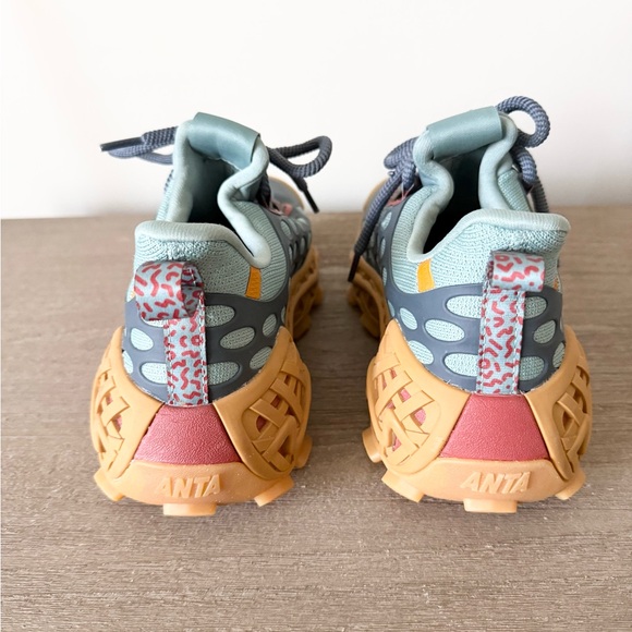 Anta Salehe Bembury x SB-02 in Balloonflower Blue and Tan Size Men’s 7.5 - Picture 4 of 8